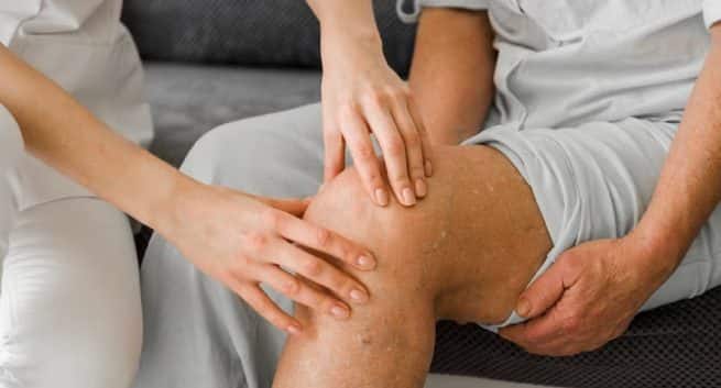 Managing Osteoarthritis in Monsoon Season: Lifestyle Modifications For Enhancing Joint Health and Mobility