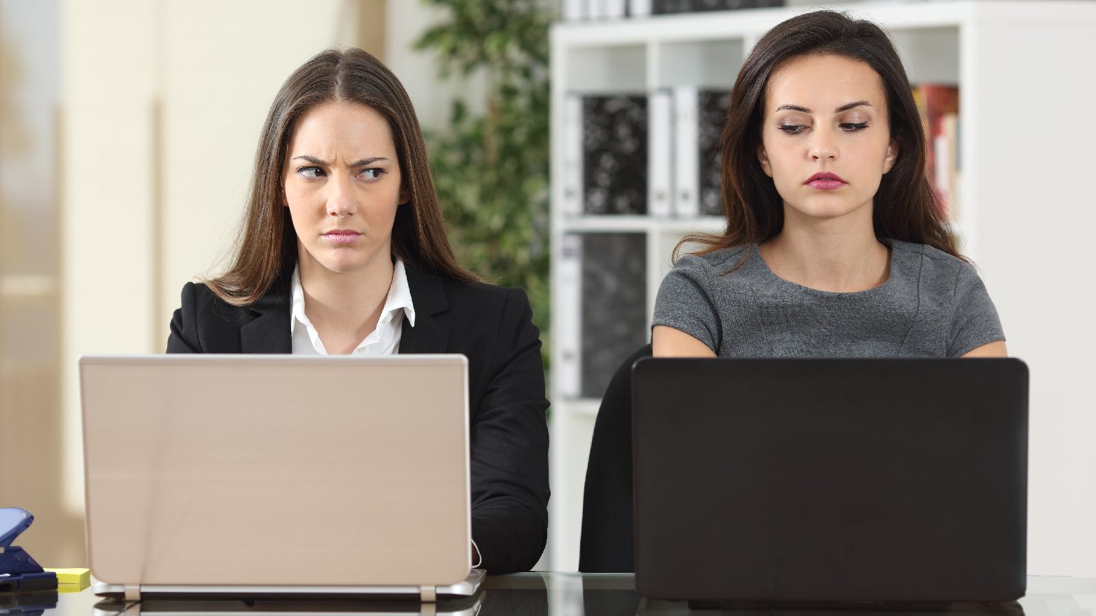 Improve your communication skills at work with 6 tips
